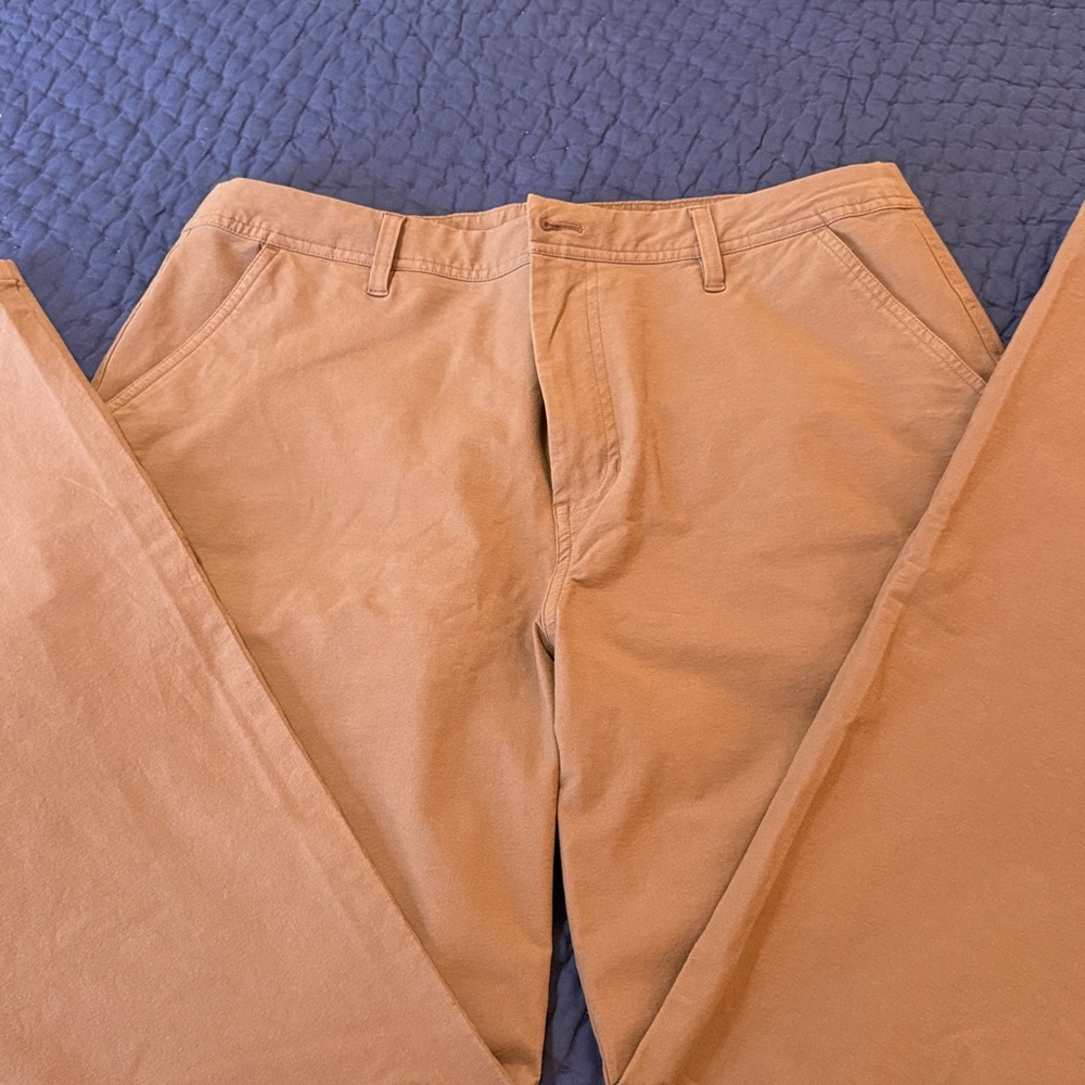 Vuori Women's Wide Leg Pants in Chocolate Brown - Picture 6 of 12